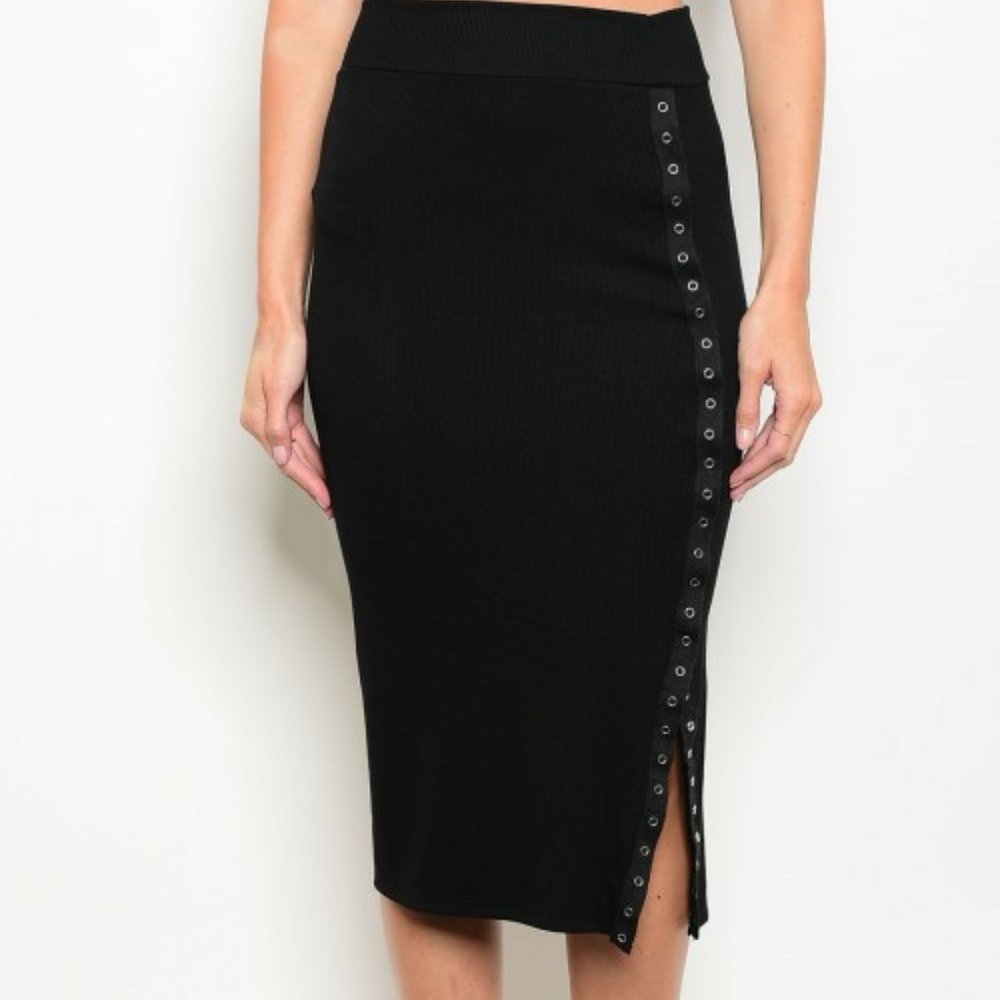 Black Side Snap Skirt